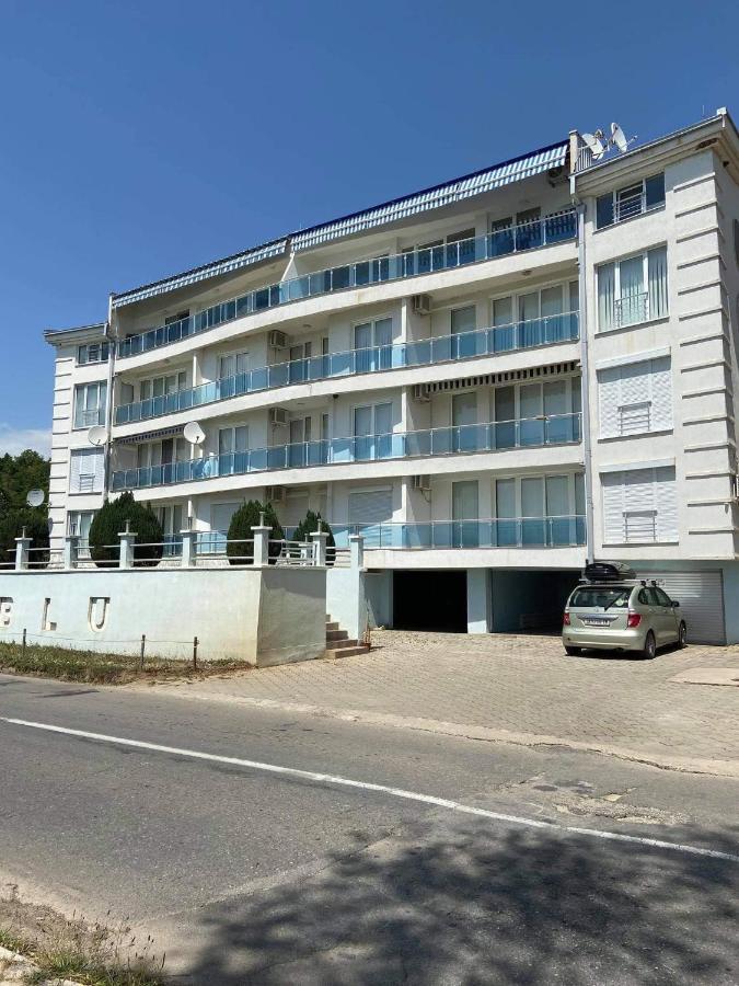 Aqua Blue Apartment Pestani Ngoại thất bức ảnh