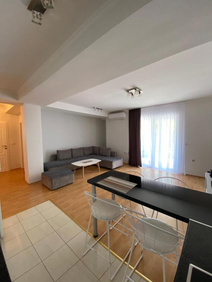Aqua Blue Apartment Pestani Ngoại thất bức ảnh